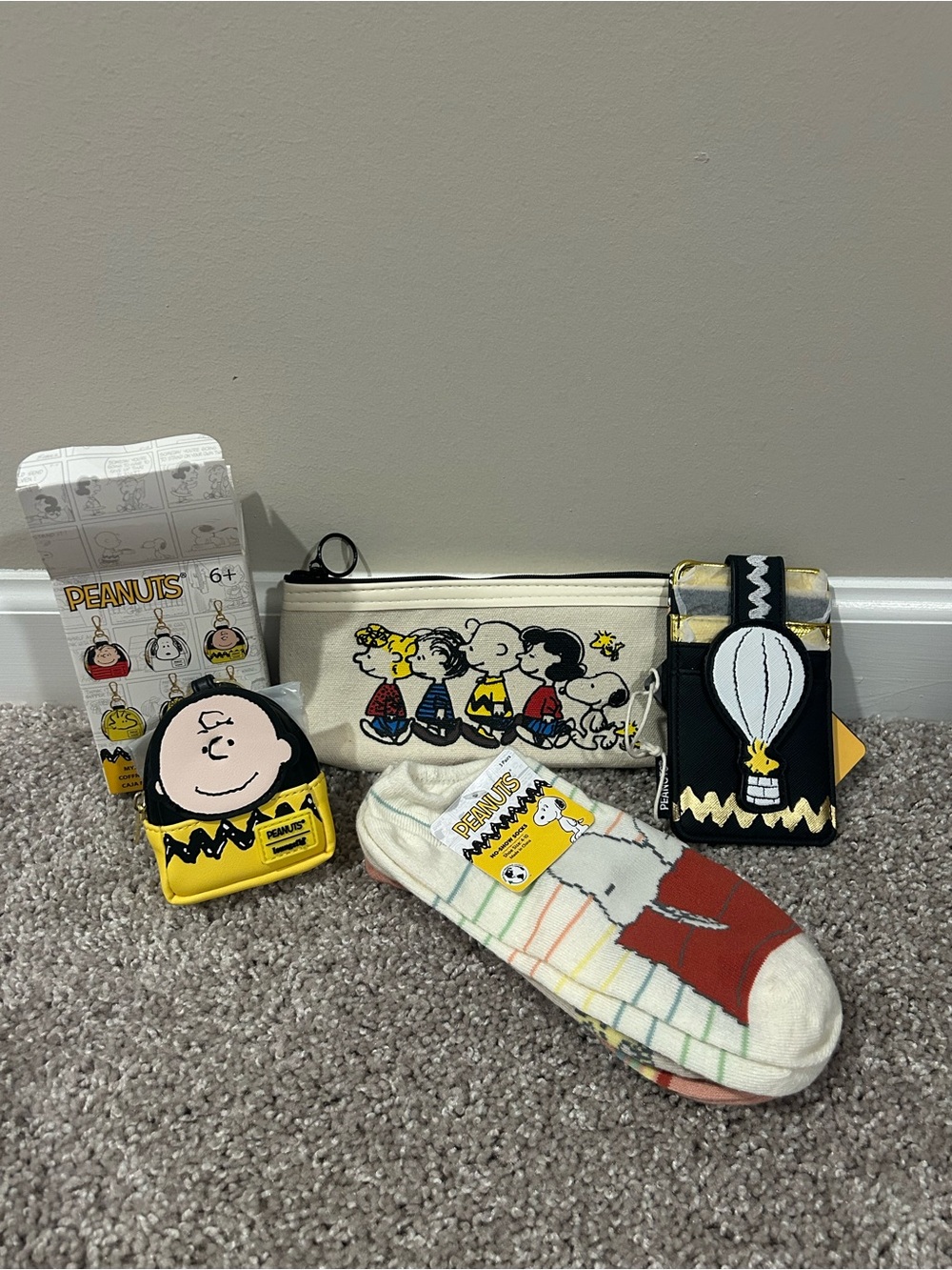 Loungefly Peanuts Mini Bag Charm & Card Holder Set with Pencil Case & Socks- NWT
